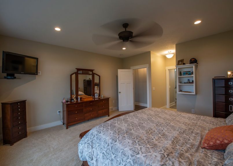 Smolen-Timber-Banks_Monica