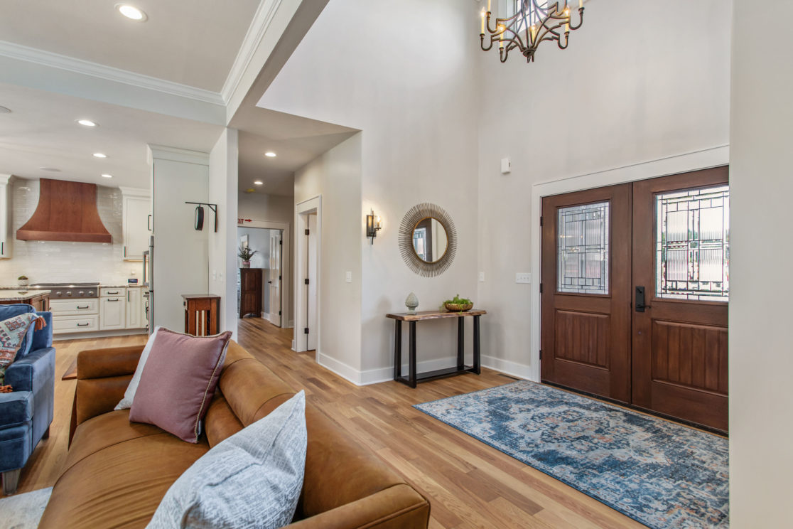 Parade2021Smolen Foyer