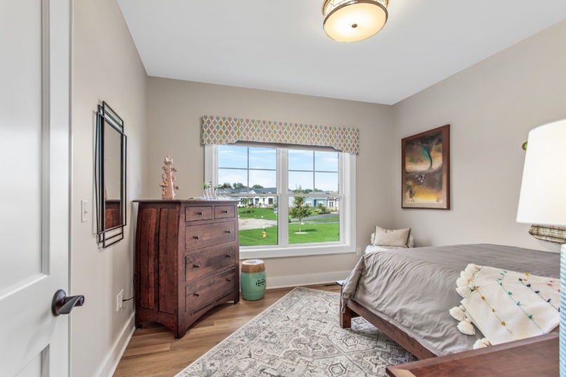 Parade2021Smolen Guest Room